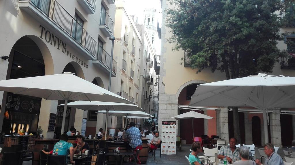 Апартаменти Center Plaza Figueres Фігерас Екстер'єр фото